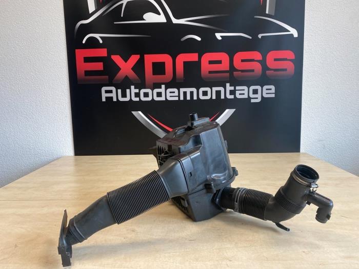 Begagnade Luftfilterhus Seat Ibiza IV (6J5) 1.2 TDI Ecomotive Pris € 4,00 Marginaltabell erbjuds av Express Autodemontage