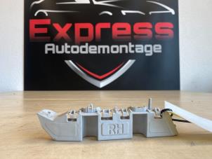 Used Front bumper bracket, right Opel Karl 1.0 12V Price € 15,00 Margin scheme offered by Express Autodemontage