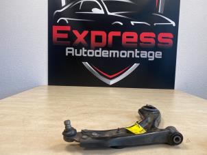 Used Front wishbone, right Ford Focus 4 1.0 Ti-VCT EcoBoost 12V 125 Price € 69,00 Margin scheme offered by Express Autodemontage