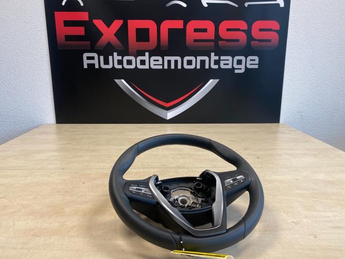 Begagnade Ratt BMW 1 serie (F40) 118i 1.5 TwinPower 12V Pris € 150,00 Marginaltabell erbjuds av Express Autodemontage