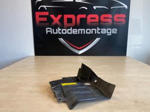 Usados Caja de rueda Opel Karl 1.0 12V Precio de solicitud ofrecido por Express Autodemontage