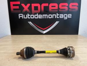 Usagé Cardan gauche (transmission) Seat Leon (KLB) 1.5 TSI 16V Prix € 150,00 Règlement à la marge proposé par Express Autodemontage