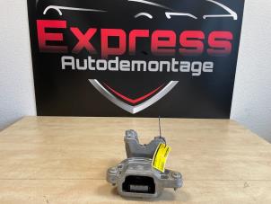 Used Gearbox mount Ford Focus 4 1.0 Ti-VCT EcoBoost 12V 100 Price € 40,00 Margin scheme offered by Express Autodemontage