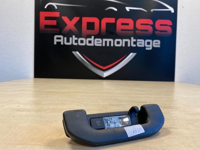 Gebrauchte Handgriff Mercedes A (177.0) 1.3 A-180 Turbo 16V Preis € 10,00 Margenregelung angeboten von Express Autodemontage