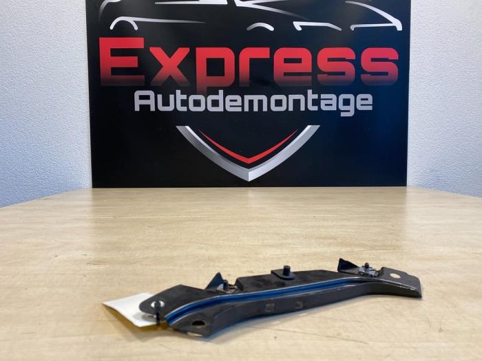 Usagé Divers Volkswagen Polo VI (AW1) 1.0 MPi 12V Prix € 10,00 Règlement à la marge proposé par Express Autodemontage