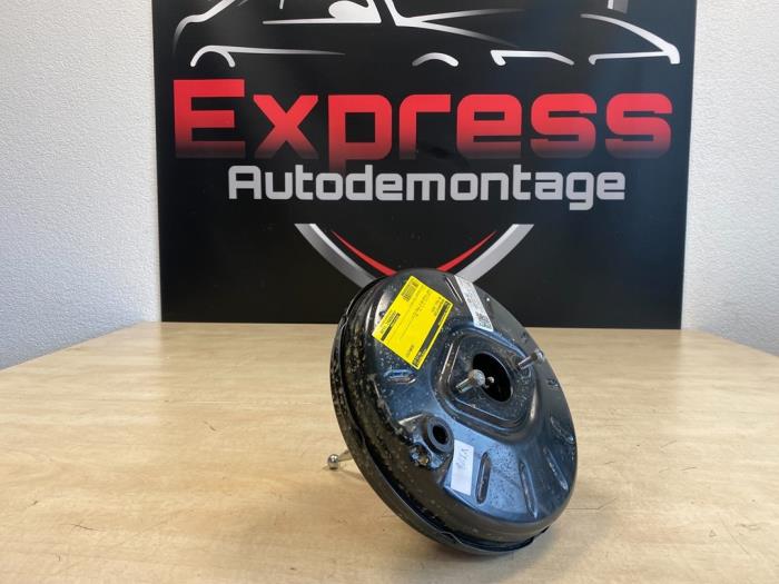 Usagé Assistant de freinage Volkswagen Polo VI (AW1) 1.0 MPi 12V Prix € 49,00 Règlement à la marge proposé par Express Autodemontage
