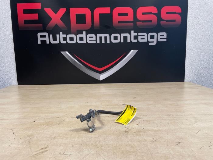 Begagnade Batterisensor Volkswagen Polo VI (AW1) 1.0 12V BlueMotion Technology Pris € 13,00 Marginaltabell erbjuds av Express Autodemontage