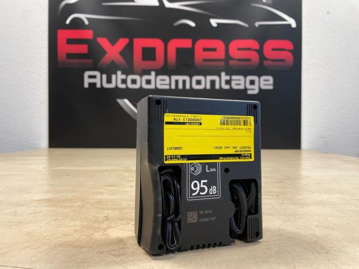 Begagnade Däckpump Peugeot 108 1.0 12V VVT-i Pris € 18,00 Marginaltabell erbjuds av Express Autodemontage