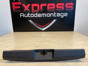 Used Luggage compartment trim Opel Karl 1.0 12V Price € 20,00 Margin scheme offered by Express Autodemontage