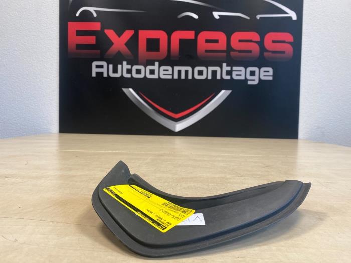 Używane Rózne BMW 1 serie (F40) 118i 1.5 TwinPower 12V Cena € 24,20 Z VAT oferowane przez Express Autodemontage