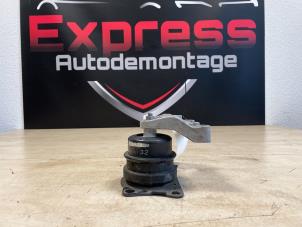 Used Engine mount Seat Ibiza IV SC (6J1) 1.6 TDI 90 Price € 19,00 Margin scheme offered by Express Autodemontage