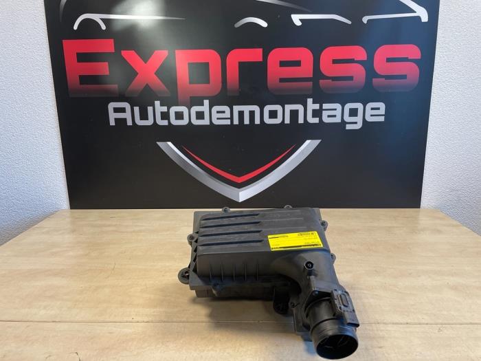 Used Air box Volkswagen T-Roc I 2.0 TDI 150 16V Price € 39,00 Margin scheme offered by Express Autodemontage