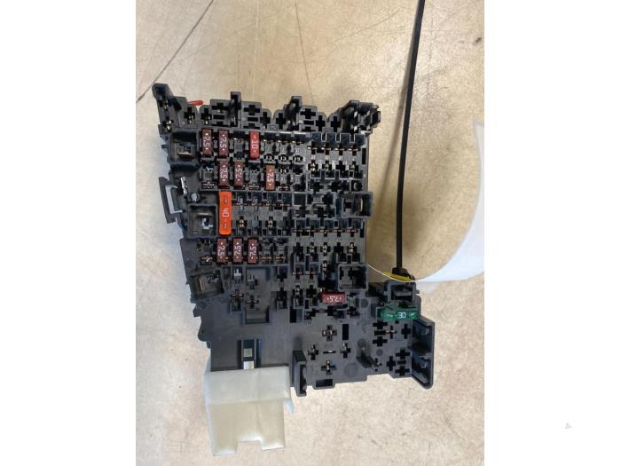Fuse box from a Volkswagen T-Roc 2.0 TDI 150 16V 2019