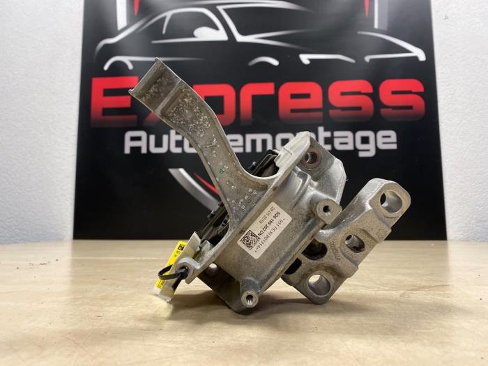 Used Engine mount Volkswagen T-Roc I 2.0 TDI 150 16V Price € 39,00 Margin scheme offered by Express Autodemontage