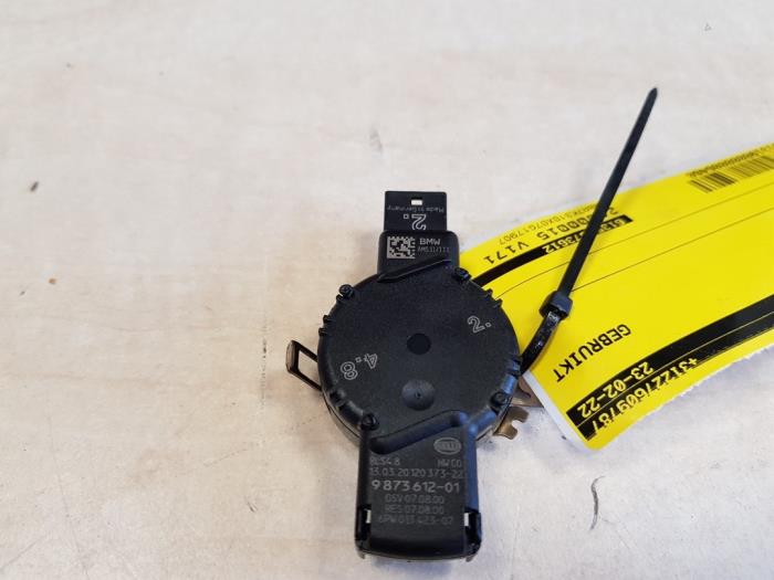Begagnade Regnsensor BMW 1 serie (F40) 118i 1.5 TwinPower 12V Pris € 121,00 Inklusive moms erbjuds av Express Autodemontage