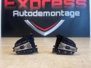 Used Steering wheel switch BMW 1 serie (F40) 116d 1.5 12V TwinPower Price € 100,00 Margin scheme offered by Express Autodemontage