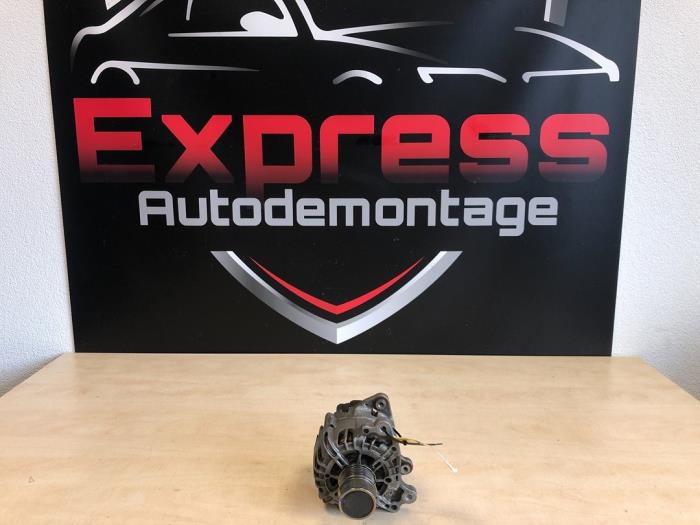 Begagnade Dynamo Skoda Fabia III Combi (NJ5) 1.2 TSI 16V Greentech Pris € 14,00 Marginaltabell erbjuds av Express Autodemontage