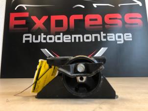 Used Gearbox mount Kia Picanto (TA) 1.0 12V Price € 10,00 Margin scheme offered by Express Autodemontage