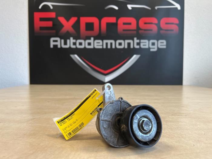 Usados Rodillo tensor correa múltiple Volkswagen Golf VII (AUA) 1.6 TDI 16V Precio € 10,00 Norma de margen ofrecido por Express Autodemontage