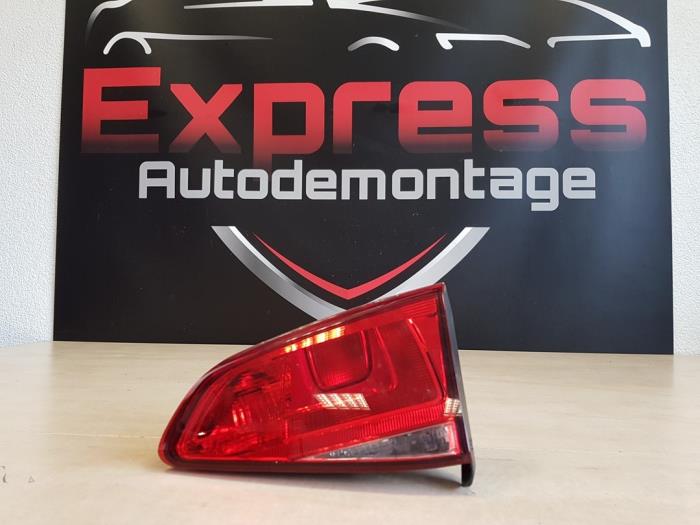 Taillight, right from a Volkswagen Golf VII (AUA) 1.4 TSI BlueMotion Technology 125 16V 2017