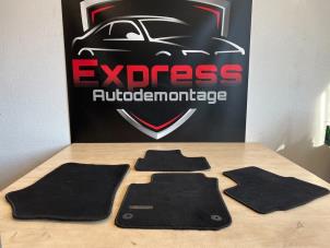 Used Set of mats Volkswagen Up! (121) 1.0 12V 60 Price € 29,00 Margin scheme offered by Express Autodemontage