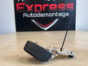 Used Tailgate handle Citroen C1 1.0 Vti 68 12V Price € 10,00 Margin scheme offered by Express Autodemontage