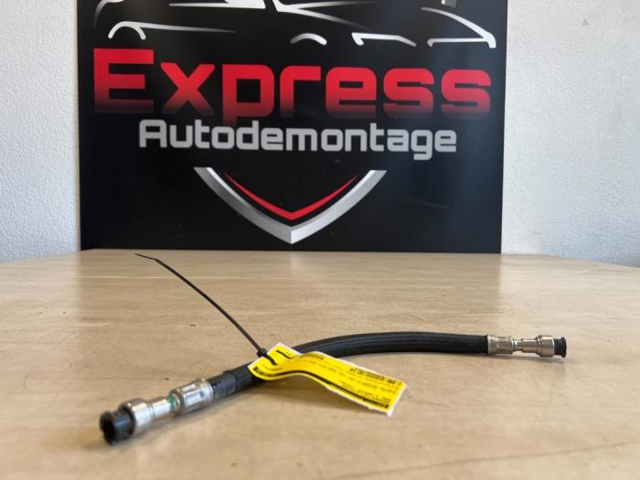 Begagnade Bränsleledning BMW 1 serie (F40) 118i 1.5 TwinPower 12V Pris € 19,00 Marginaltabell erbjuds av Express Autodemontage