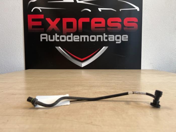 Usagé Conduit (divers) BMW 1 serie (F40) 118i 1.5 TwinPower 12V Prix € 20,00 Règlement à la marge proposé par Express Autodemontage
