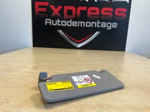 Used Sun visor BMW 1 serie (F40) 118i 1.5 TwinPower 12V Price on request offered by Express Autodemontage