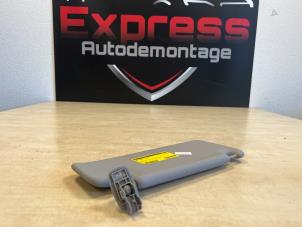 Used Sun visor BMW 1 serie (F40) 118i 1.5 TwinPower 12V Price on request offered by Express Autodemontage