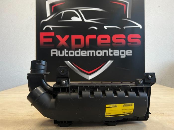 Begagnade Luftfilterhus Peugeot 308 (L3/L8/LB/LH/LP) 1.2 12V e-THP PureTech 130 Pris € 20,00 Marginaltabell erbjuds av Express Autodemontage