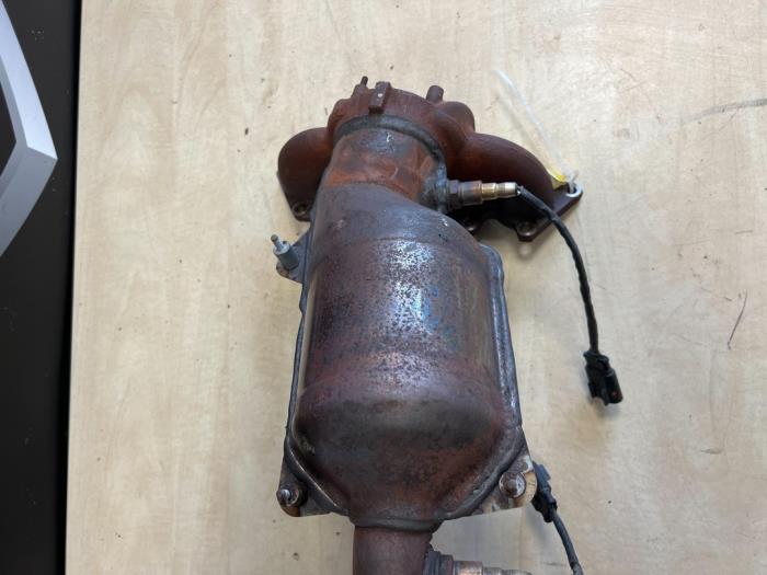 Catalytic converter from a Fiat Tipo (356H/357H) 1.4 16V 2019