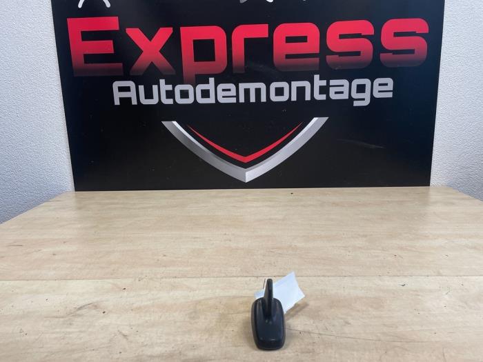 Używane Antena Volkswagen Golf VII (AUA) 1.6 TDI 16V Cena € 9,00 Procedura marży oferowane przez Express Autodemontage
