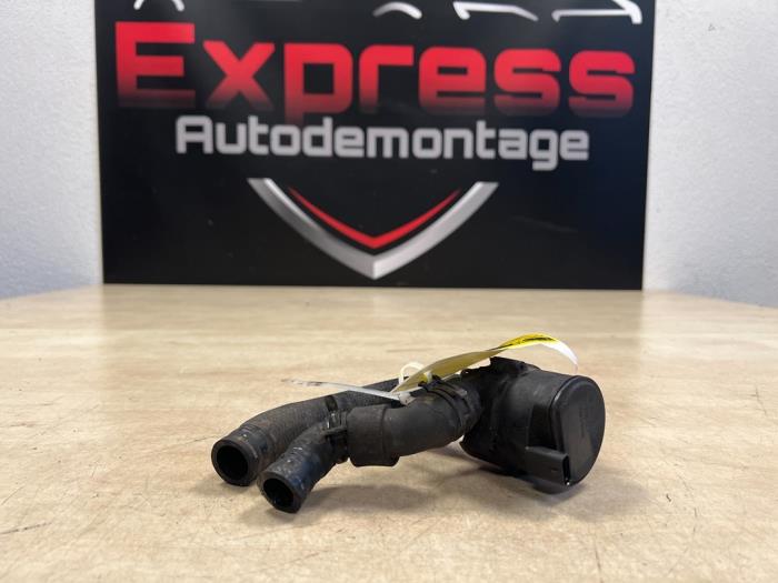 Gebrauchte Wasserpumpe Volkswagen Golf VII (AUA) 1.6 TDI 16V Preis € 19,00 Margenregelung angeboten von Express Autodemontage