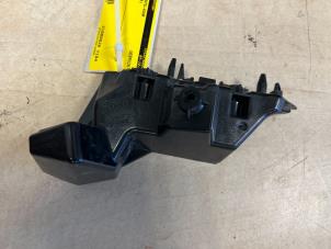 Used Front bumper bracket, right Ford Focus 4 1.0 Ti-VCT EcoBoost 12V 100 Price € 35,00 Margin scheme offered by Express Autodemontage
