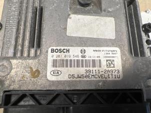 Engine management computer from a Kia Cee'd Sportswagon (JDC5) 1.6 CRDi 16V VGT 2013