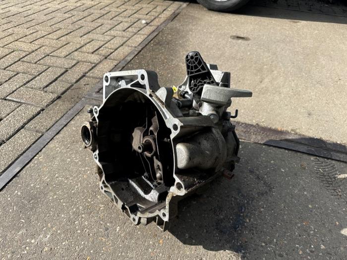 Växellåda från en Volkswagen Polo VI (AW1) 1.0 TSI 12V 2018