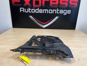 Used Rear bumper bracket, right BMW 3 serie Touring (F31) 318d 2.0 16V Price € 25,00 Margin scheme offered by Express Autodemontage
