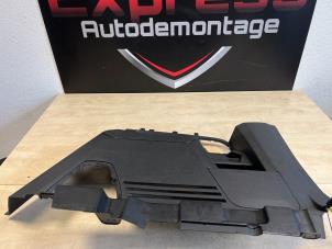 Used Luggage compartment trim Peugeot 5008 II (M4/MC/MJ/MR) 1.2 12V e-THP PureTech 130 Price € 60,00 Margin scheme offered by Express Autodemontage