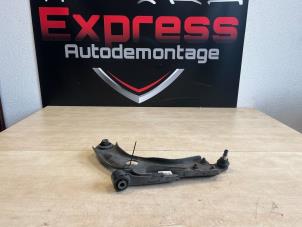 Used Front wishbone, left Peugeot 5008 II (M4/MC/MJ/MR) 1.2 12V e-THP PureTech 130 Price € 65,00 Margin scheme offered by Express Autodemontage
