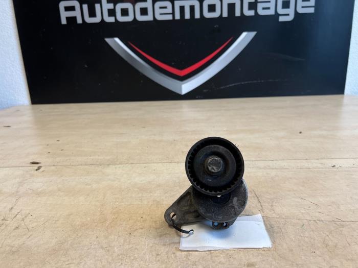 Usados Rodillo tensor correa múltiple Volkswagen Golf VII (AUA) 1.4 TSI 16V Precio € 15,73 IVA incluido ofrecido por Express Autodemontage