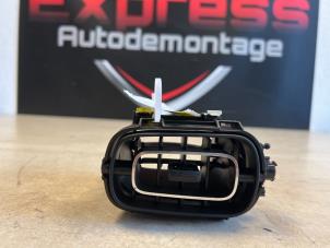 Used Dashboard vent Citroen C3 (SX/SW) 1.2 12V e-THP PureTech 110 Price € 30,00 Margin scheme offered by Express Autodemontage