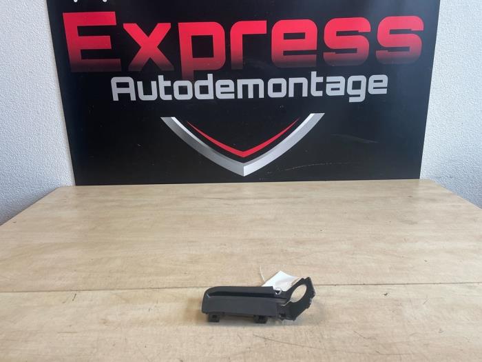 Gebrauchte Sonstige Citroen C3 (SX/SW) 1.2 12V e-THP PureTech 110 Preis € 10,00 Margenregelung angeboten von Express Autodemontage