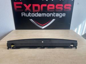 Used Luggage compartment trim Peugeot 5008 II (M4/MC/MJ/MR) 2.0 BlueHDi 180 16V Price € 60,50 Inclusive VAT offered by Express Autodemontage