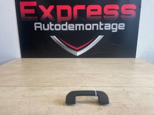 Used Handle Peugeot 5008 II (M4/MC/MJ/MR) 2.0 BlueHDi 180 16V Price on request offered by Express Autodemontage