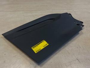 Used Armrest cover cap right Peugeot 5008 II (M4/MC/MJ/MR) 2.0 BlueHDi 180 16V Price € 25,00 Margin scheme offered by Express Autodemontage
