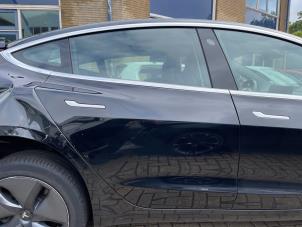 Gebrauchte Tür 4-türig rechts hinten Tesla Model 3 EV AWD Preis € 1.210,00 Mit Mehrwertsteuer angeboten von Express Autodemontage