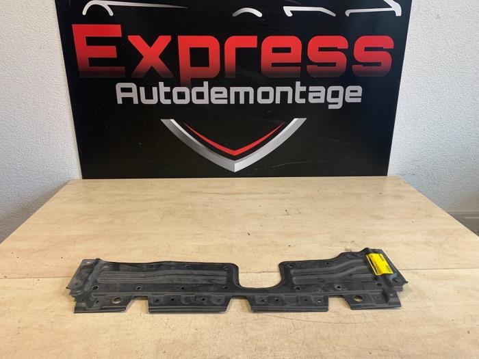 Begagnade Hasplåt Mitsubishi Space Star (A0) 1.0 12V Pris € 70,00 Marginaltabell erbjuds av Express Autodemontage