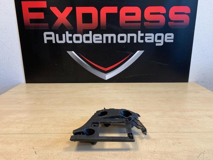 Rear bumper bracket, right Audi A6 3.0 TDI V6 24V Quattro - 4G5807394