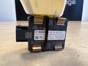 Radarsensor från en Mercedes-Benz C (W205) C-200 2.0 CGI 16V 2020